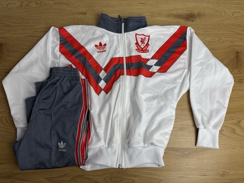 Liverpool 1989 1990 training - 1989/1990,
