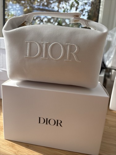 Dior beauty vip gift white - gift,