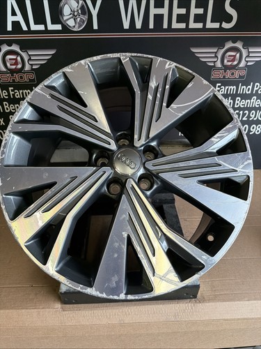 Genuine audi e - genuine, q4