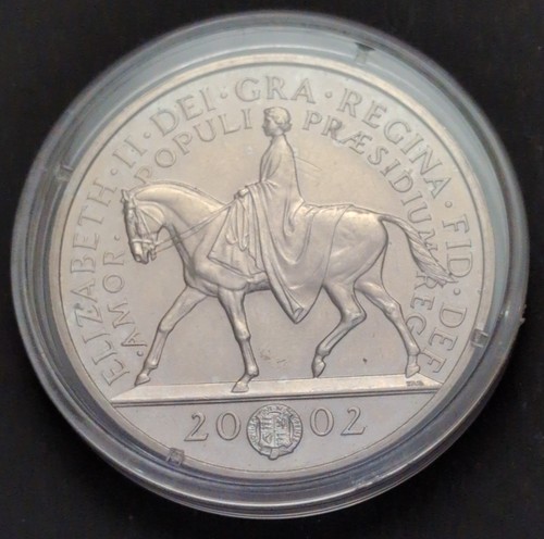 2002 crown queen - £5,
