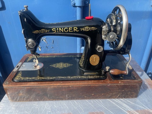 Singer vintage hand crank - hand,