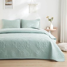 NWOT Beeweed SuperKing 270cm x 250cm mint green quilt bedspread set CG S51