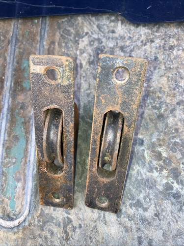 Antique sash window - 2,
