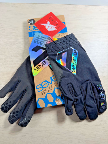 Seven idp project glove - 7,