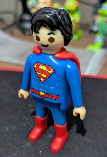 Playmobil kinder surprise - dc,