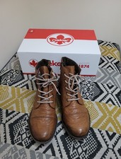 EUC Womens Brown Reiker Lace