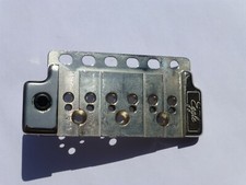 Patrick Eggle tremolo base mid