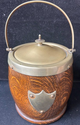 Vintage wood and - wood, biscuit