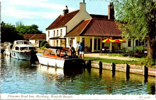 Pleasure boat inn hickling - pleasure,