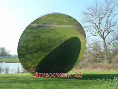 Photo giant mirror - giant, in