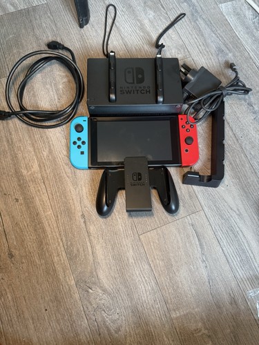 Nintendo switch full boxed - v2,