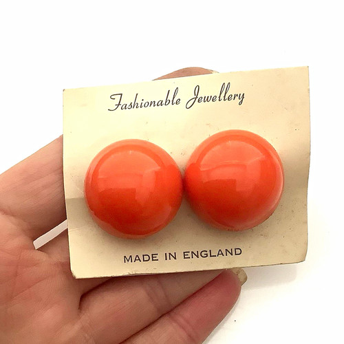 Orange round dome - round, cabochon