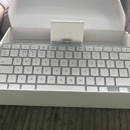 Vintage keyboard dock - keyboard,