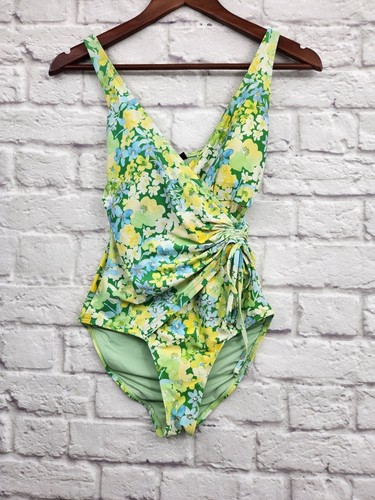 Nip tuck swim - tuck, one