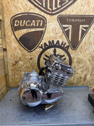 Triumph thunderbird 900 - thunderbird,