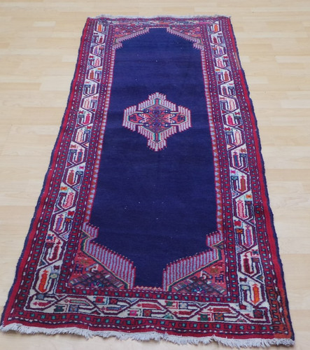 Short hall runner - runner, carpet
