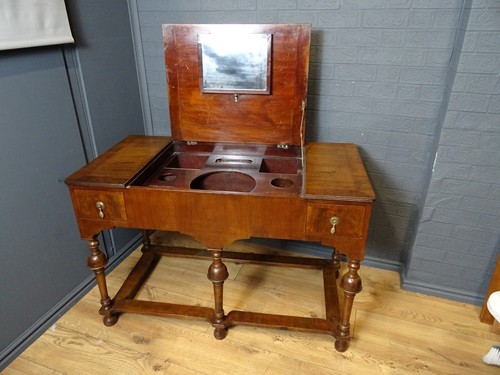 Unusual antique mahogany - antique,