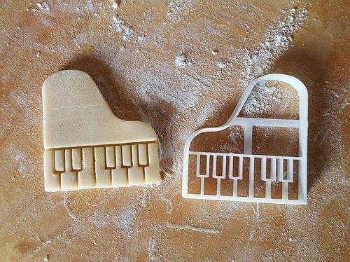 Piano organ keyboard cookie - organ,
