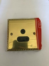 K4381 POB B Grosvenor Plus 5A 1G Unswitched Round Pin Plug Socket -PolishedBrass