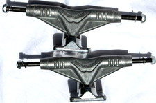 Vintage Gullwing Trucks 8.5"