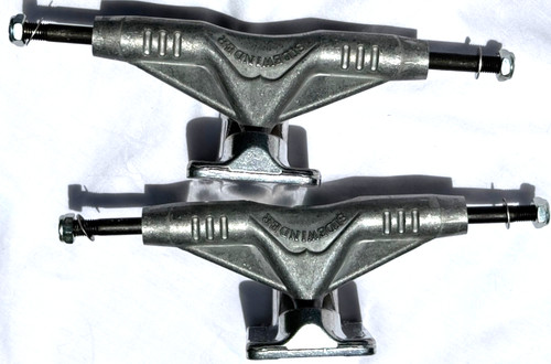 Vintage gullwing trucks - trucks, 8.5"