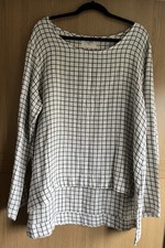 Plumo Studio Oversized Grid