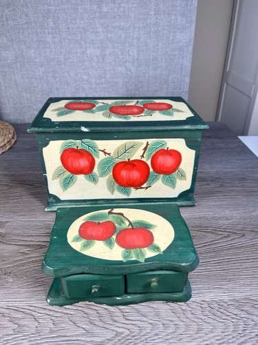 Vintage green hand painted - vintage,