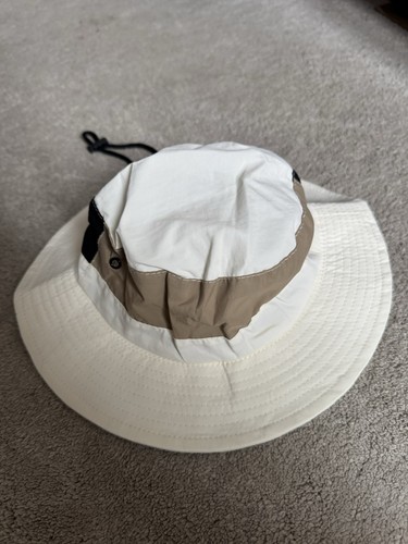 Outdoor bucket hut summer - outdoor,