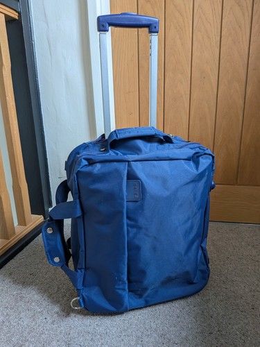 Tripp small wheeled - , case