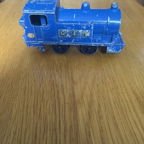 Dinky blue 87 die cast - dinky,