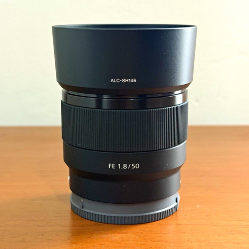 Sony 50mm 8 - f/1.8, full-frame