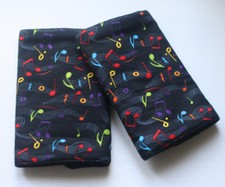 BABY CARRIER DRIBBLE/SUCK