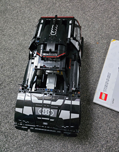 Lego technic 42160 audi q - rs,