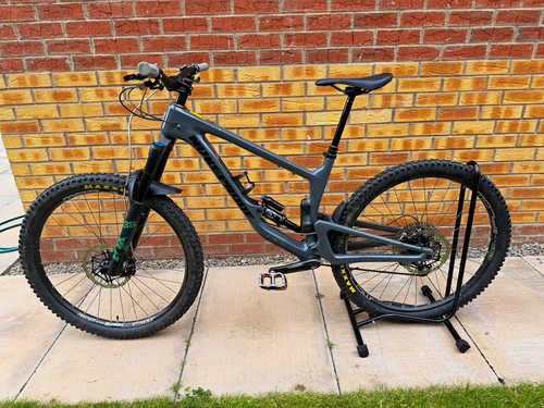 Nukeproof giga carbon full - nukeproof,