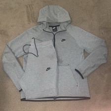 Old Season Nike Tech Fleece