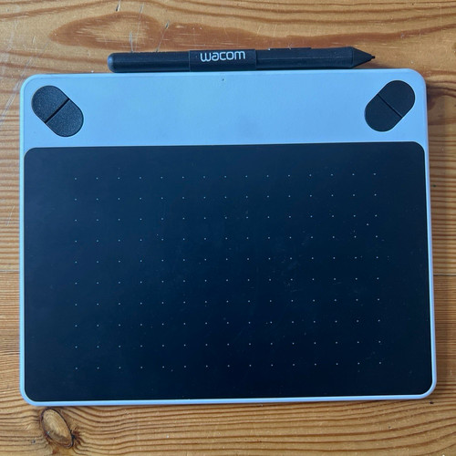 Wacom graphics tablet with - tablet,