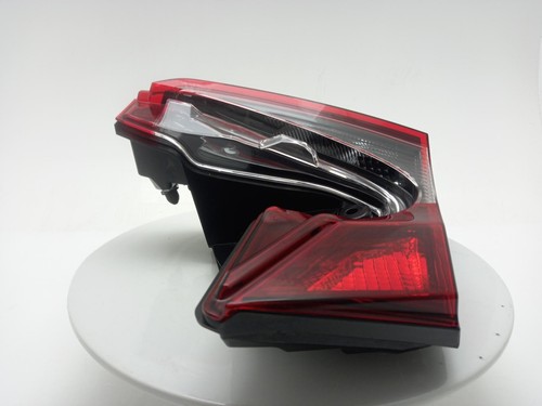 Toyota tail light rear - tail,