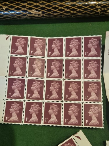 Qe2 machin block 20 - 1p,