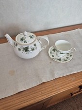 Ivy by Duchess - Fine China -