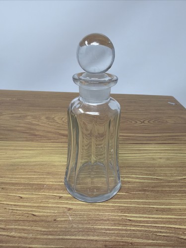Clear glass decanter with - clear,