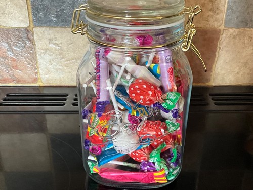 Sweet jar full - full, of