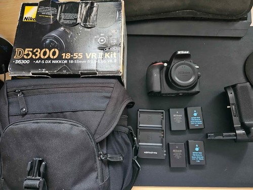 Nikon d5300 with grip 4 - d5300, +