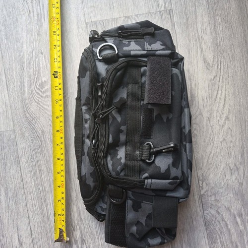 Black camo fishing tackle - black,