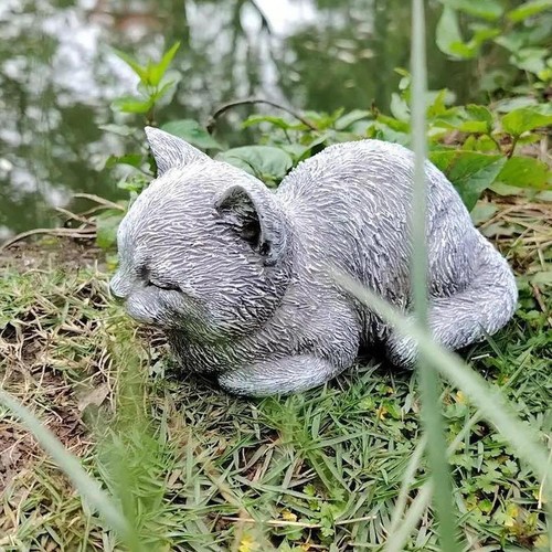 Outdoor cat statue - cat,