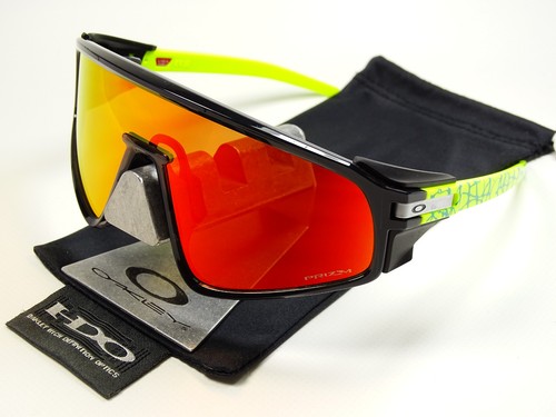 Oakley latch panel - oakley,