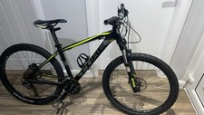 Cube Mountain Rock shore Bike
