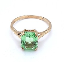 9ct Gold Ring - 9ct Gold Ladies Ring Prasiolite Green Solitaire R 1/2