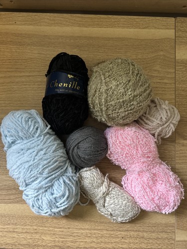 Different textured yarn wool - textured, yarn/wool