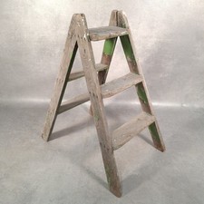 VTG Wooden Steps Rustic Garden Plant Shop Display Stand Small Ladder Decorative 