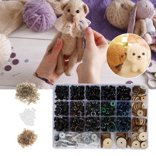 Plastic eyes with movable - with,